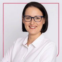 Nowa-Ja-2026_Prelegenci_Justyna-Żabka_1024x1024